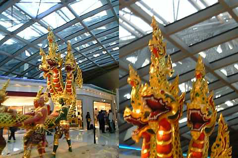 タイの空港の神様